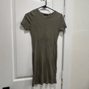 Brandy Melville vintage Olive Green Short Sleeve Dress